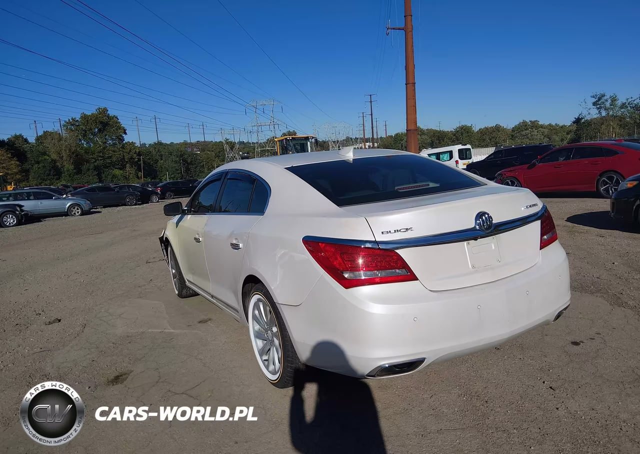 2015 Buick Lacrosse Leather VIN:1G4GB5G36FF147110 - 3