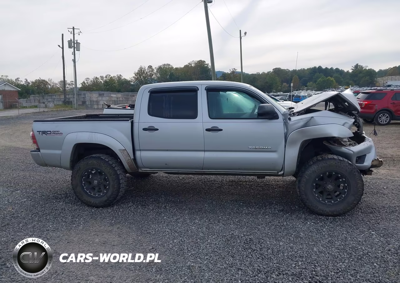 2012 Toyota Tacoma Double Cab VIN:3TMLU4EN7CM094215 - 13