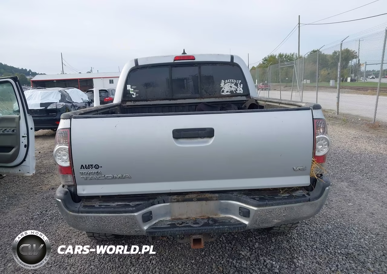 2012 Toyota Tacoma Double Cab VIN:3TMLU4EN7CM094215 - 16