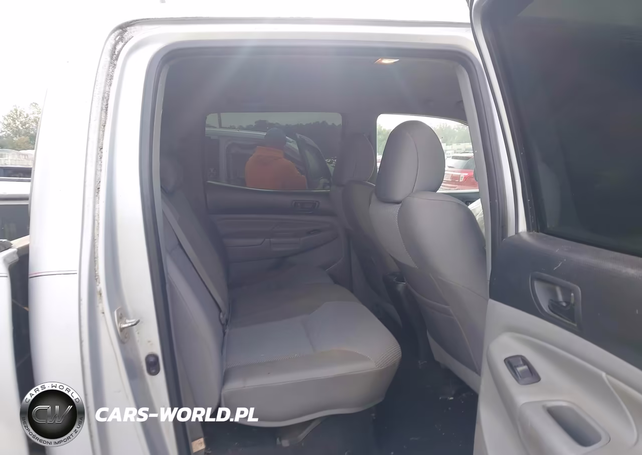 2012 Toyota Tacoma Double Cab VIN:3TMLU4EN7CM094215 - 8