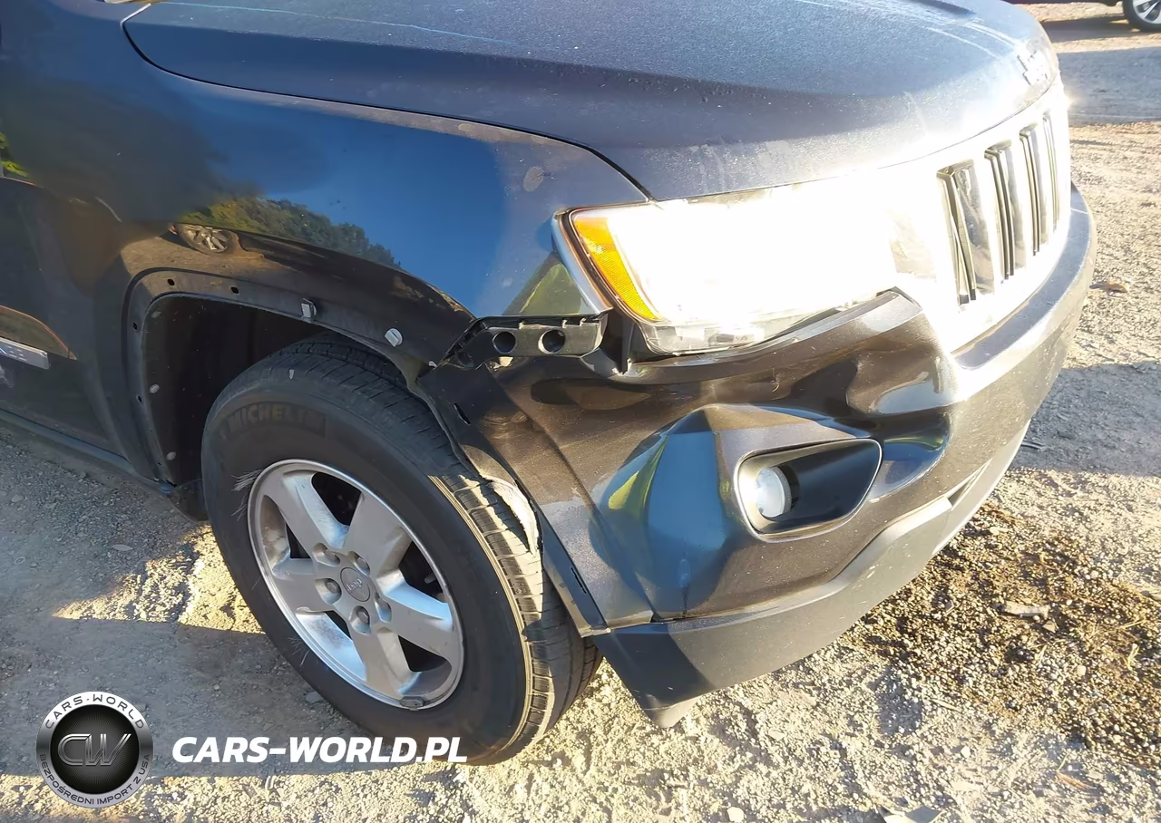 2012 Jeep Grand Cherokee Laredo VIN:1C4RJFAGXCC345204 - 6
