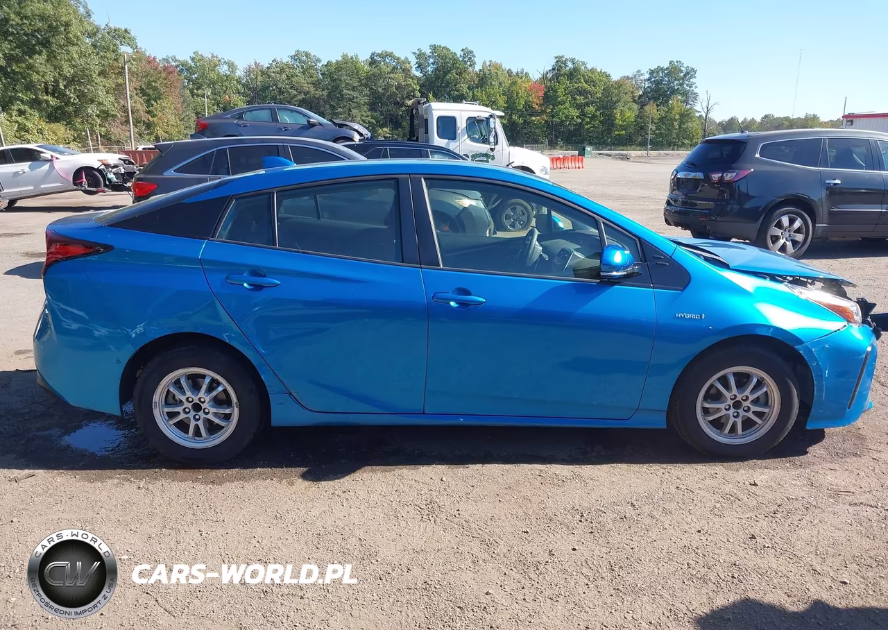 2020 Toyota Prius Le VIN:JTDKARFU8L3117218 - 13