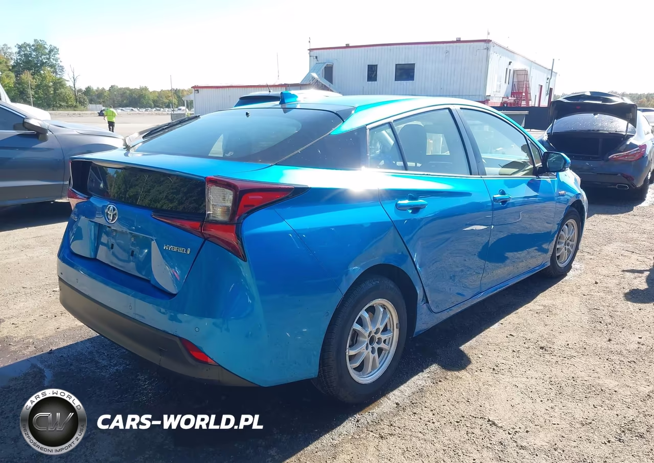 2020 Toyota Prius Le VIN:JTDKARFU8L3117218 - 4