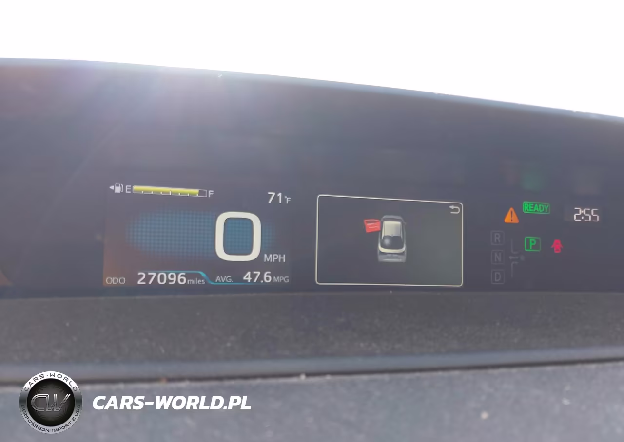 2020 Toyota Prius Le VIN:JTDKARFU8L3117218 - 7