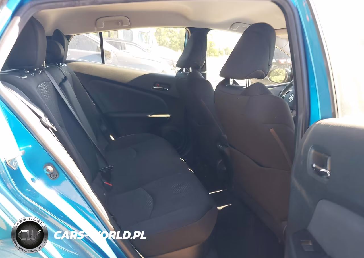 2020 Toyota Prius Le VIN:JTDKARFU8L3117218 - 8