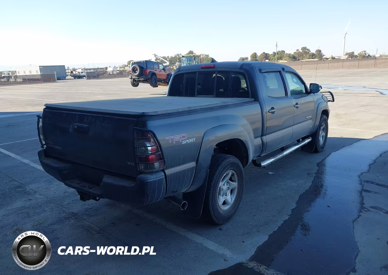 2012 Toyota Tacoma Base V6 VIN:3TMMU4FN3CM046066 - 4
