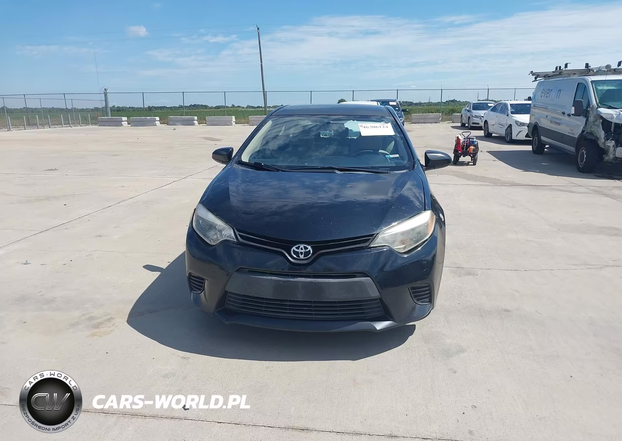 2015 Toyota Corolla Le VIN:5YFBURHE6FP320648 - 12