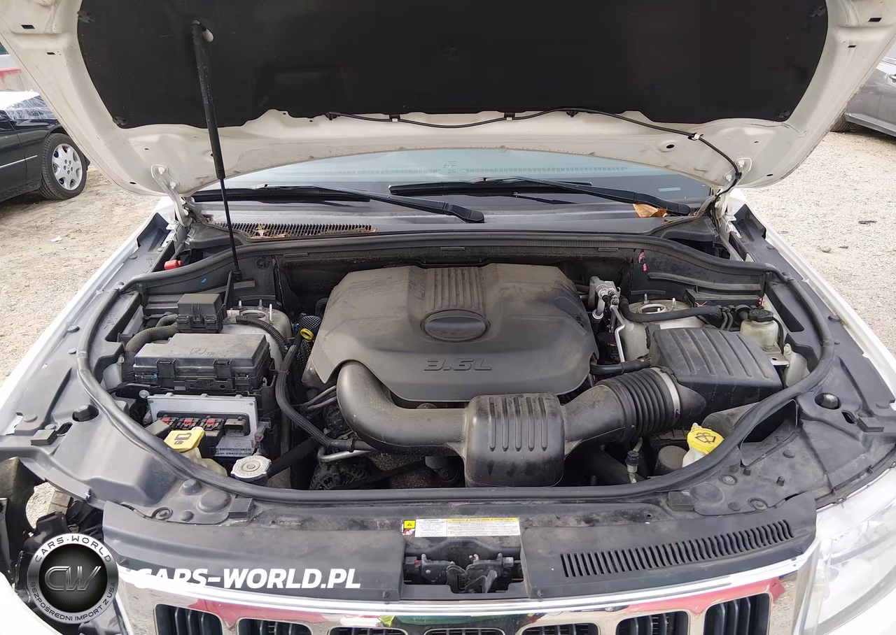 2011 Jeep Grand Cherokee Laredo VIN:1J4RR4GG5BC737603 - 10