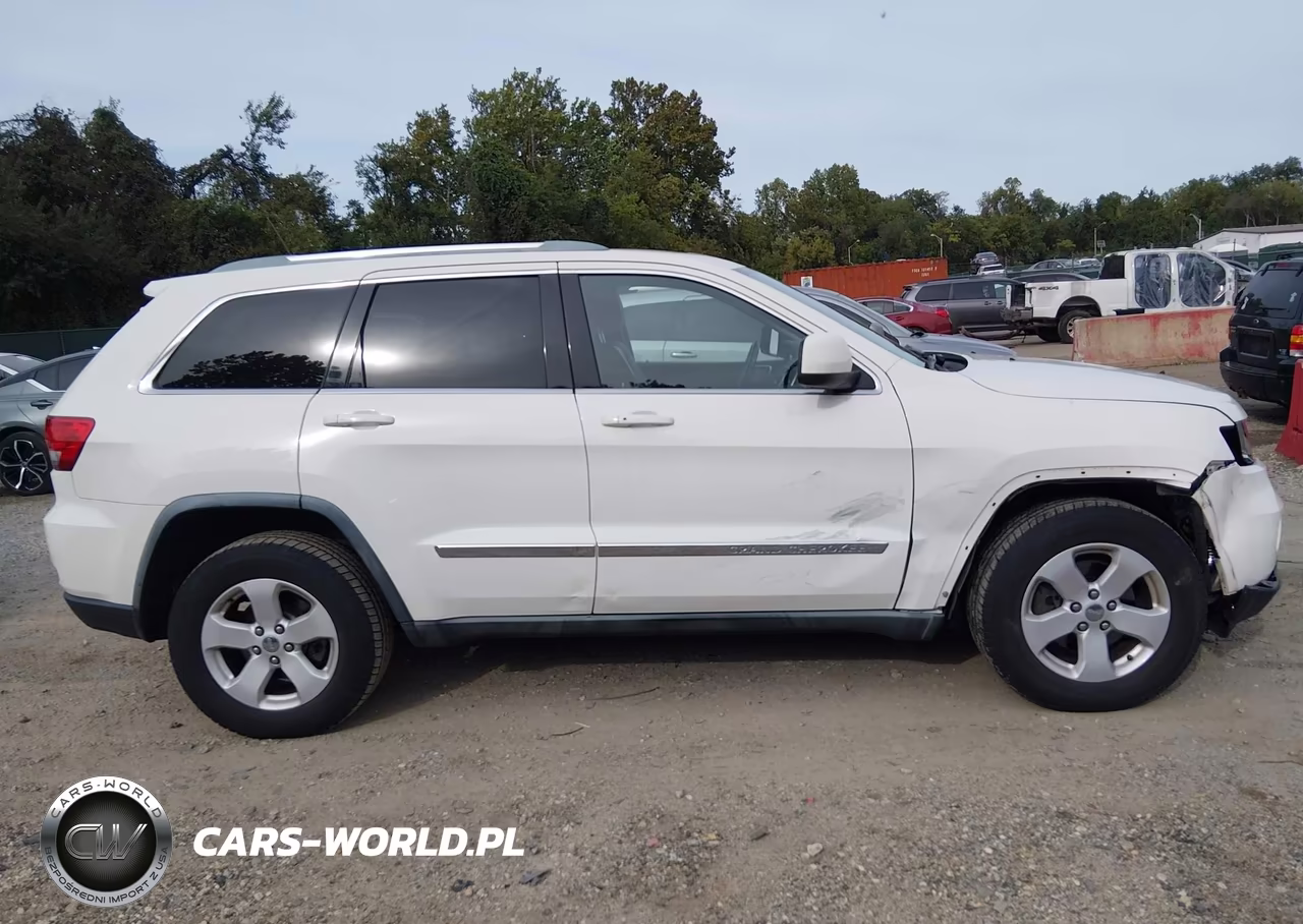 2011 Jeep Grand Cherokee Laredo VIN:1J4RR4GG5BC737603 - 13
