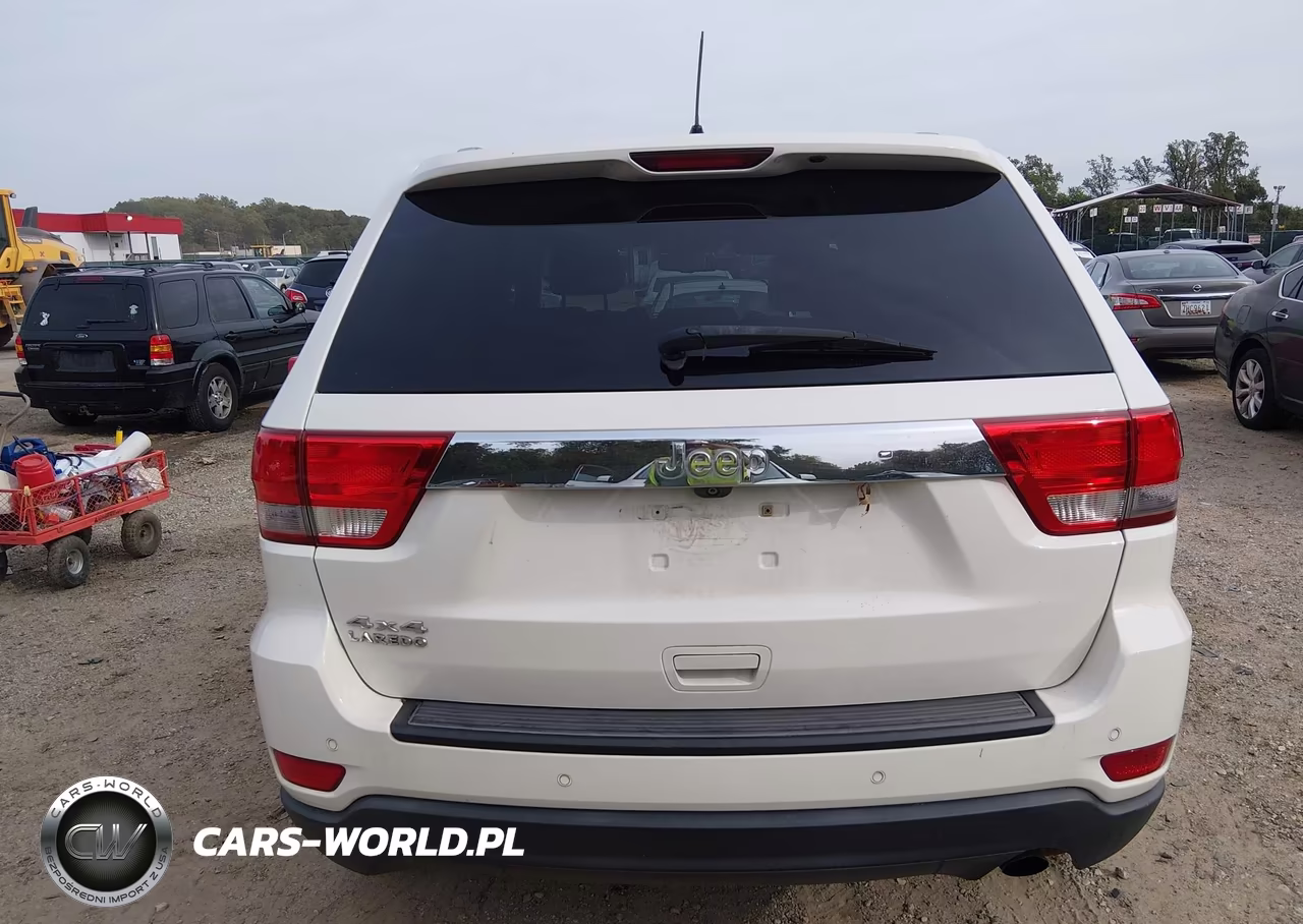 2011 Jeep Grand Cherokee Laredo VIN:1J4RR4GG5BC737603 - 16