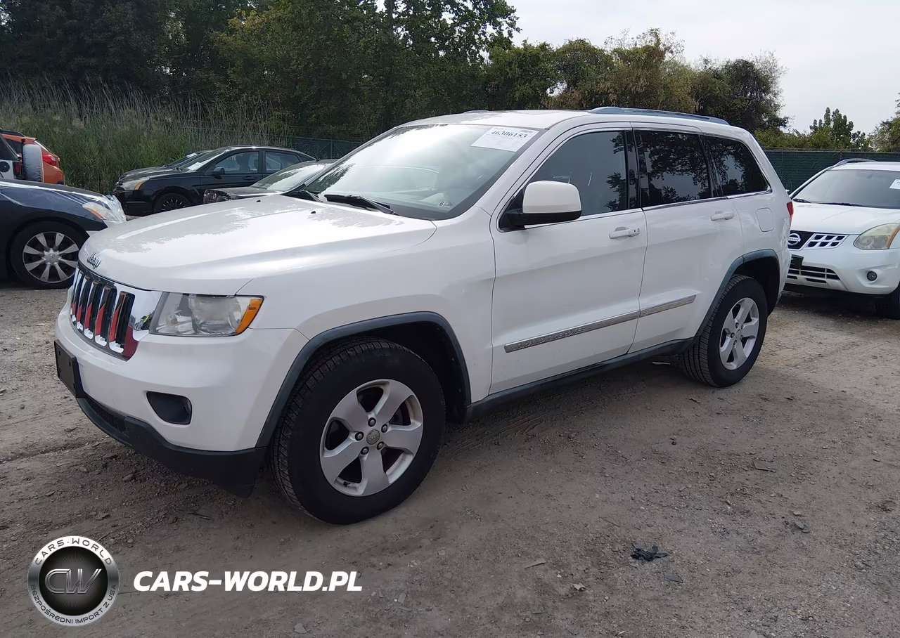 2011 Jeep Grand Cherokee Laredo VIN:1J4RR4GG5BC737603 - 2