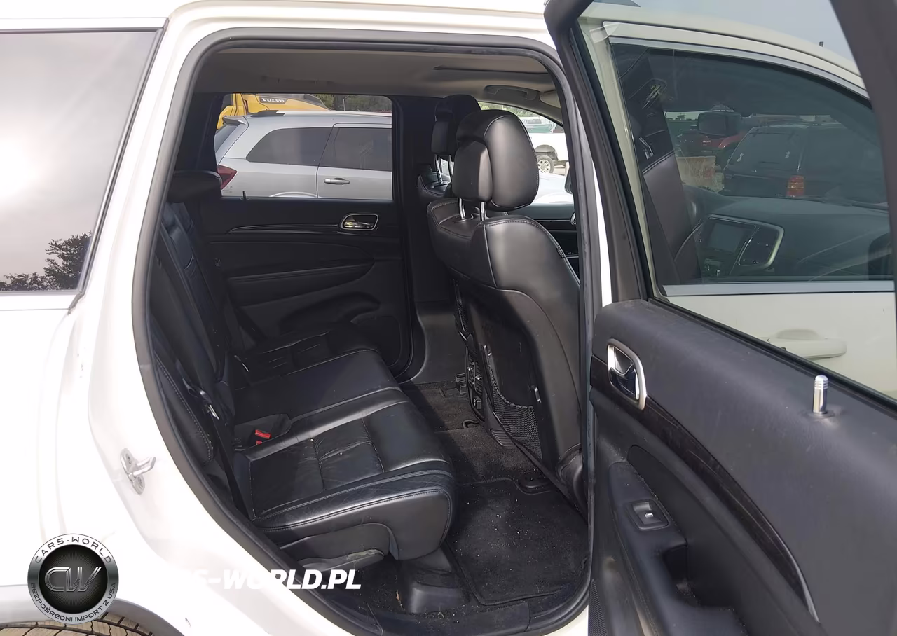 2011 Jeep Grand Cherokee Laredo VIN:1J4RR4GG5BC737603 - 8