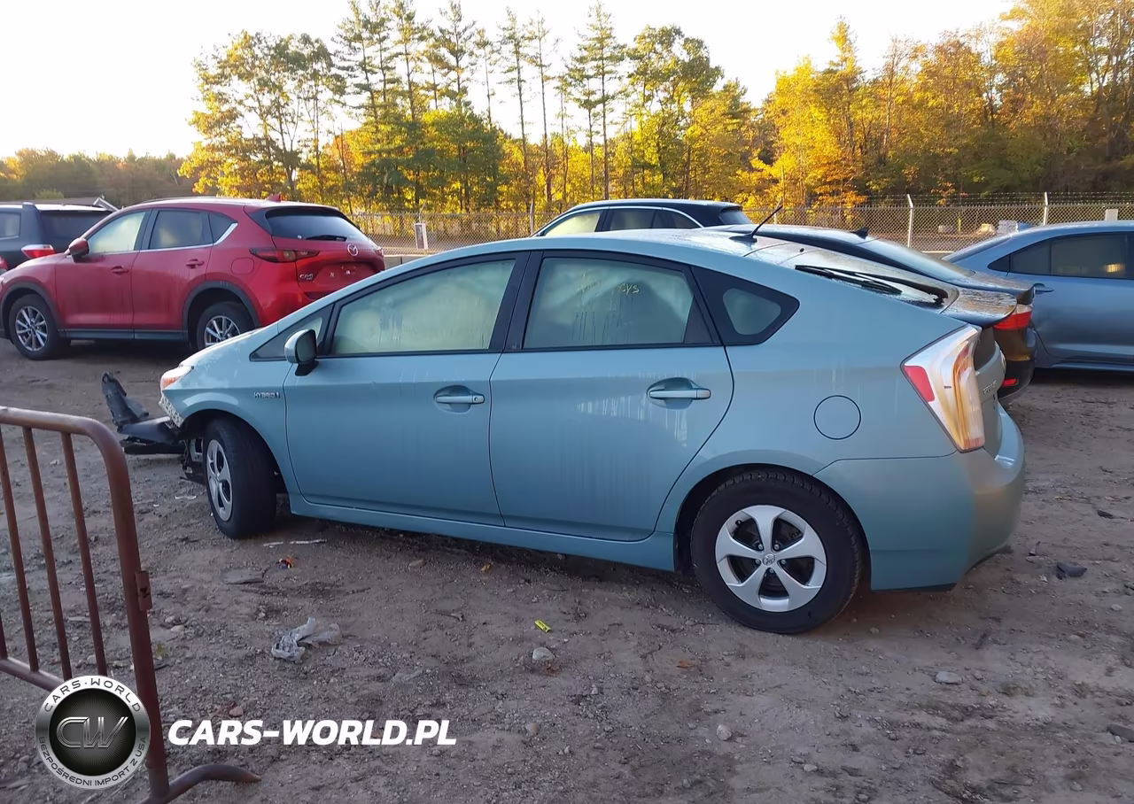 2014 Toyota Prius Three VIN:JTDKN3DU1E1834126 - 13