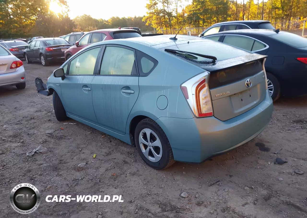 2014 Toyota Prius Three VIN:JTDKN3DU1E1834126 - 3