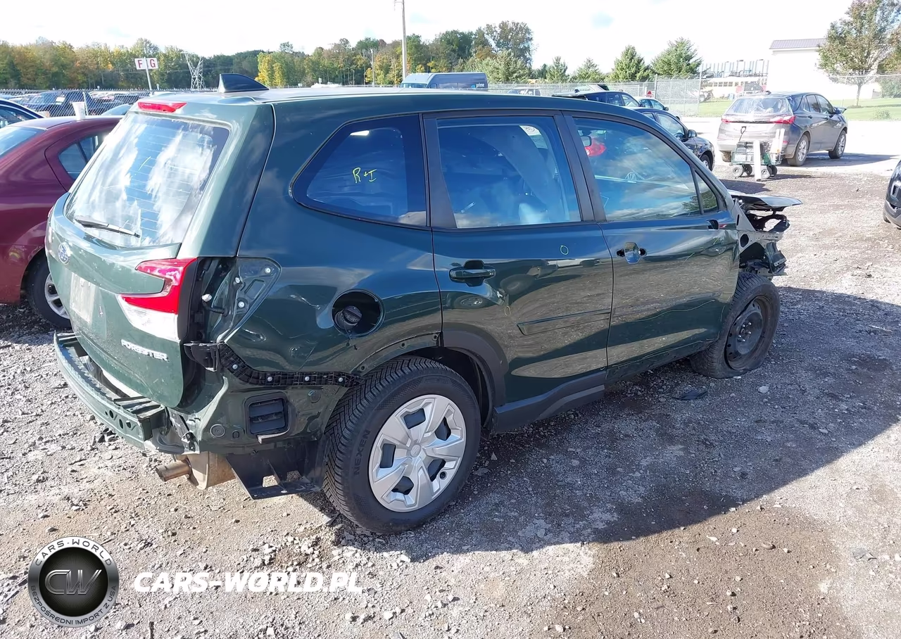 2022 Subaru Forester VIN:JF2SKAAC8NH476623 - 4