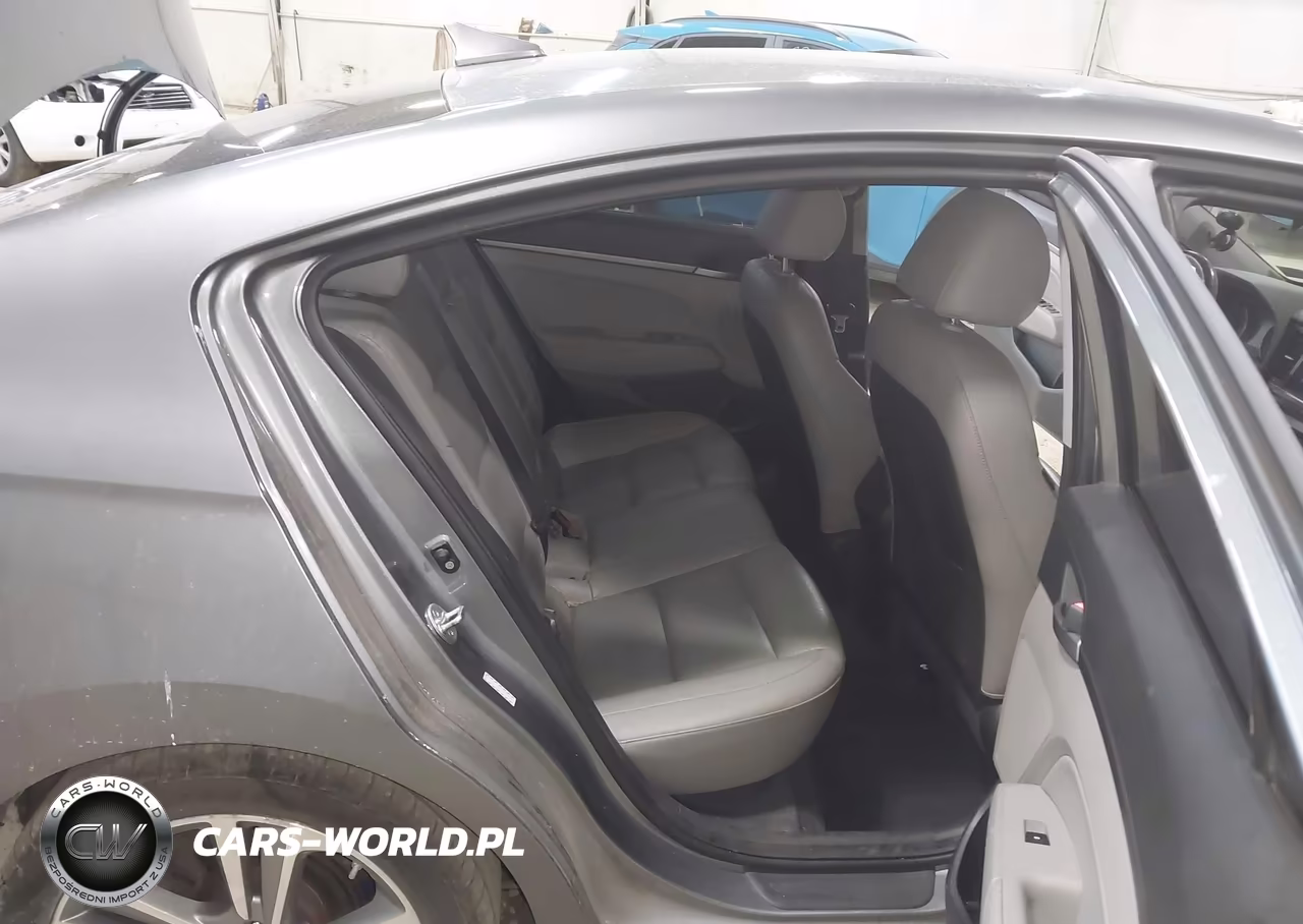 2017 Hyundai Elantra Limited VIN:KMHD84LF9HU291146 - 8
