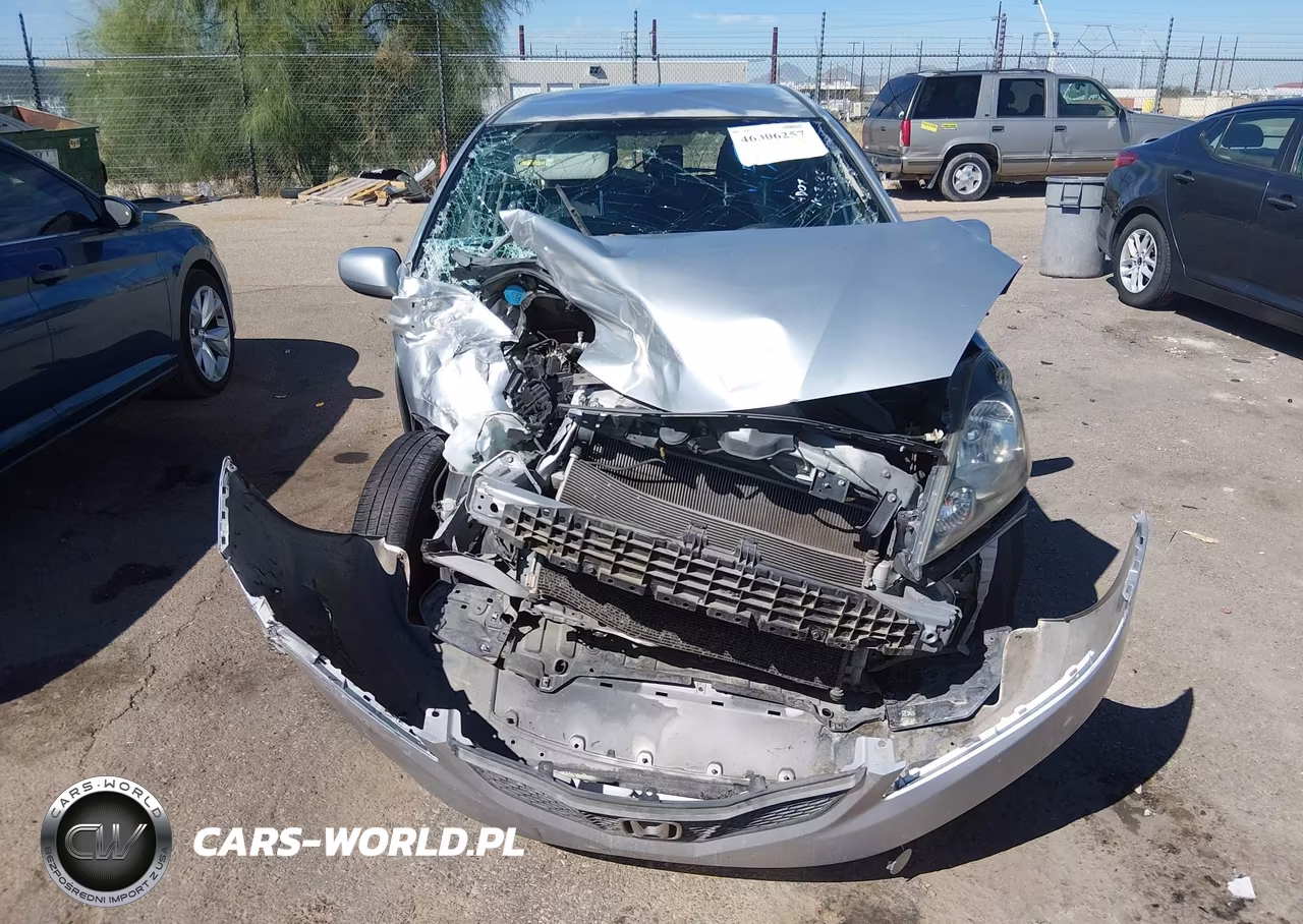 2012 Honda Fit VIN:JHMGE8H34CS004458 - 12
