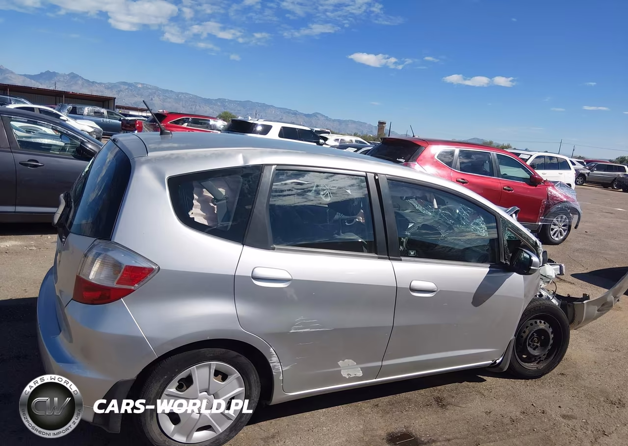 2012 Honda Fit VIN:JHMGE8H34CS004458 - 13