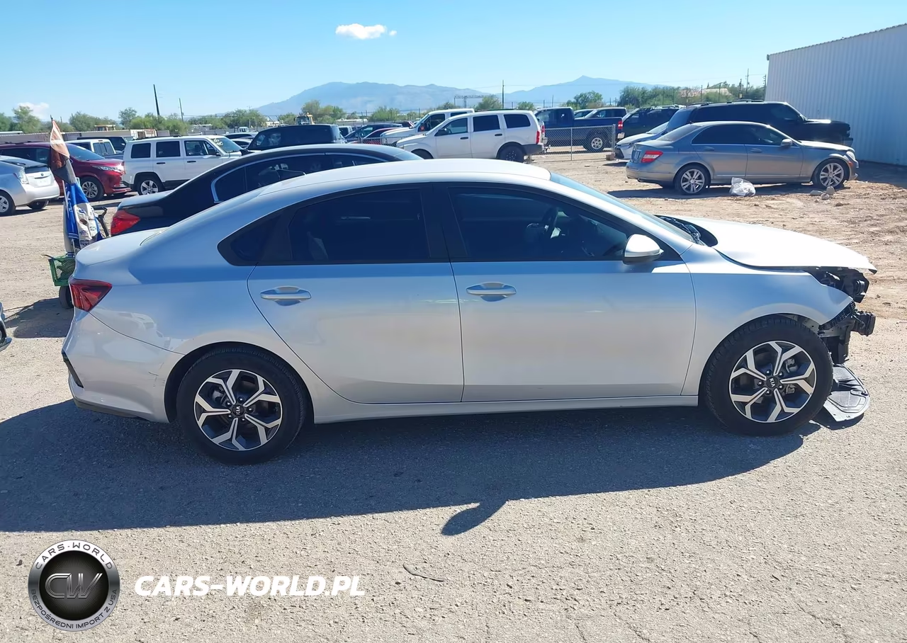 2021 Kia Forte Lxs VIN:3KPF24AD8ME398746 - 14