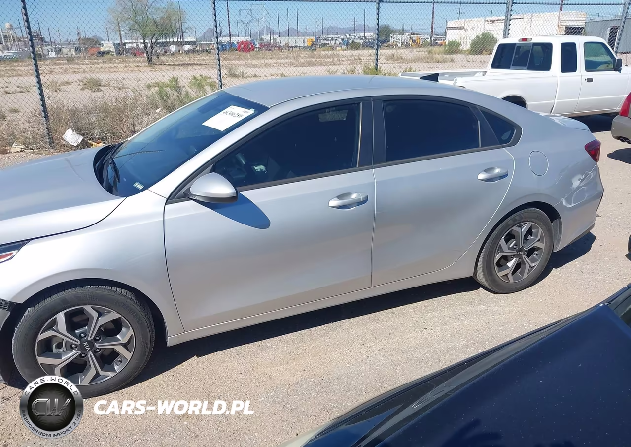 2021 Kia Forte Lxs VIN:3KPF24AD8ME398746 - 15