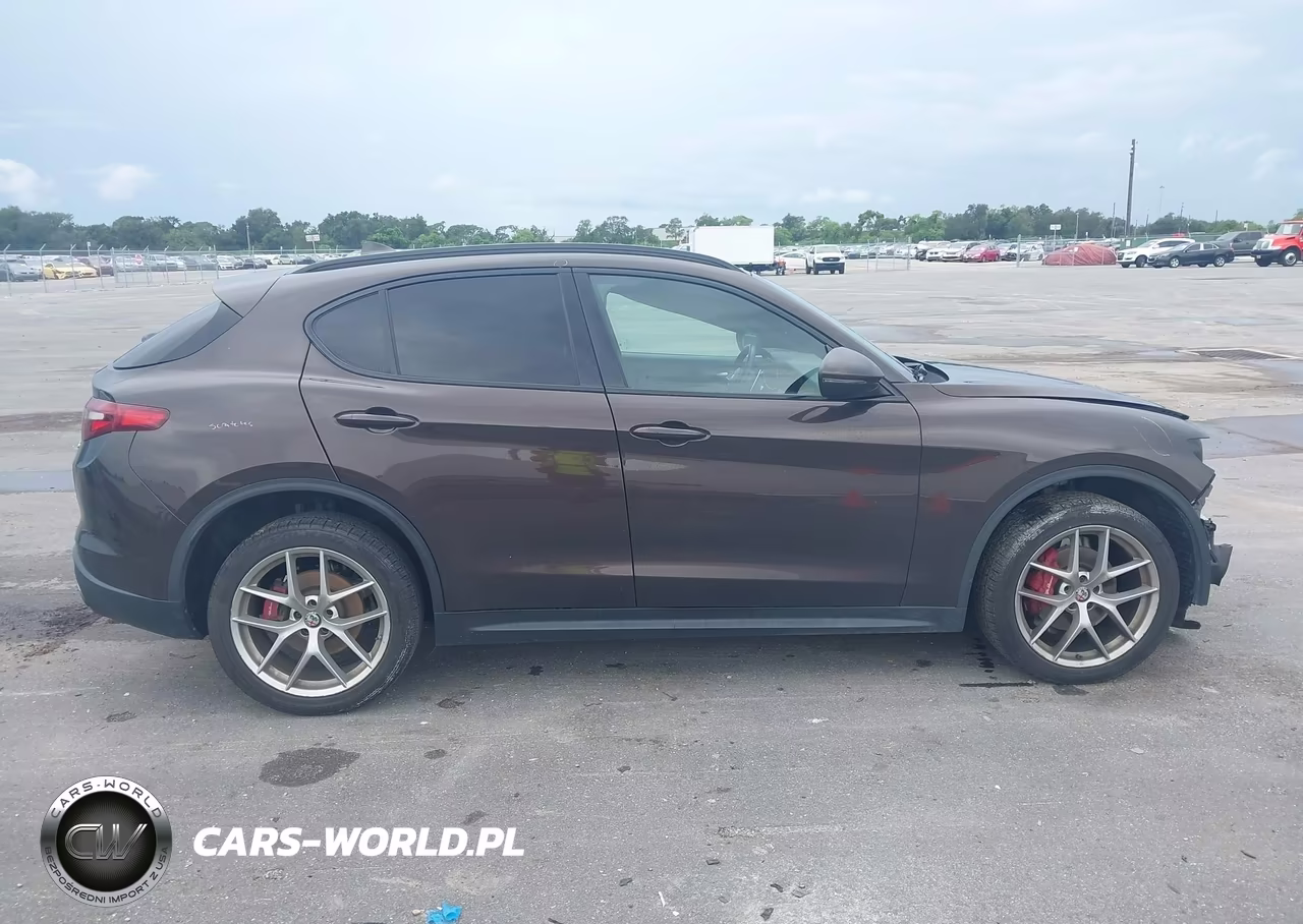 2018 Alfa Romeo Stelvio Ti Sport Awd VIN:ZASFAKNN2J7B72943 - 14