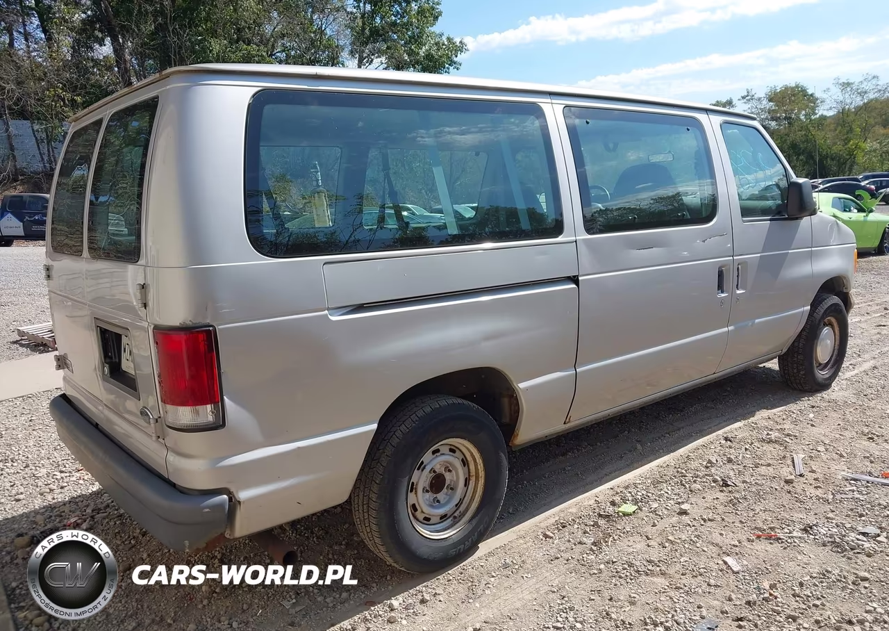 2003 Ford E-150 Chateau-Xl-Xlt VIN:1FMRE11283HB93742 - 4