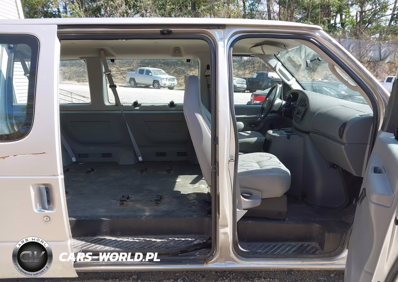 2003 Ford E-150 Chateau-Xl-Xlt VIN:1FMRE11283HB93742 - 8