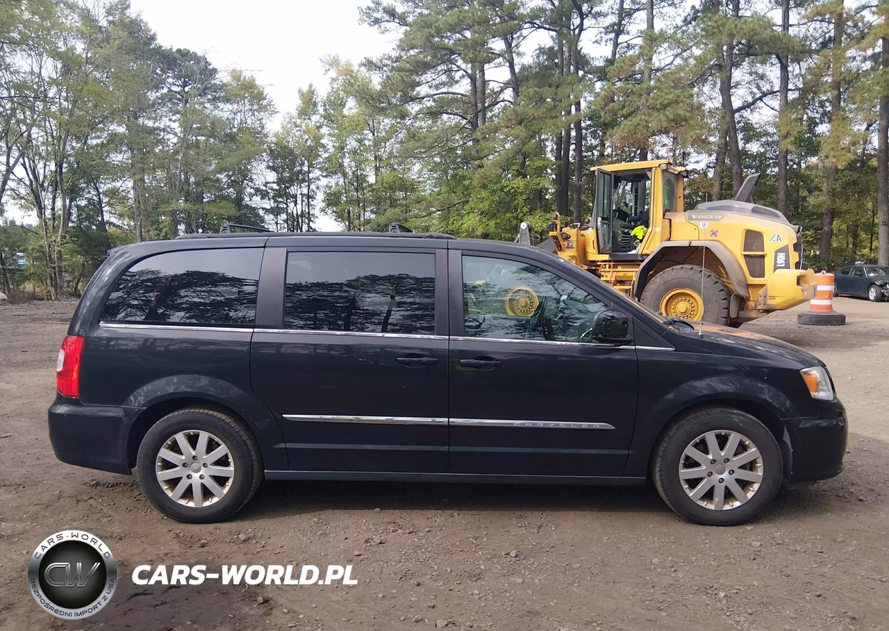 2016 Chrysler Town & Country Touring VIN:2C4RC1BG5GR187976 - 13