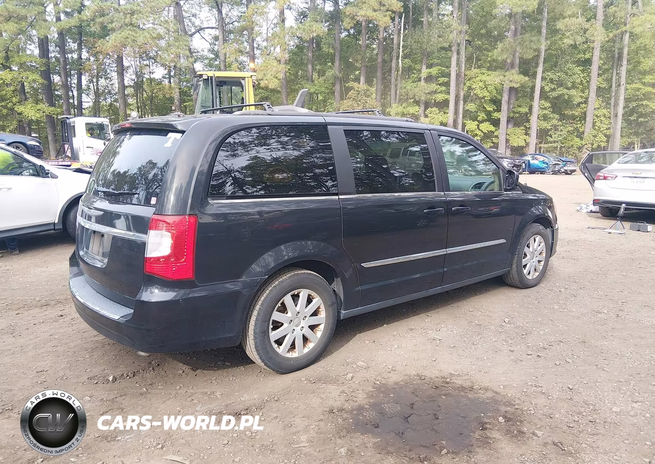 2016 Chrysler Town & Country Touring VIN:2C4RC1BG5GR187976 - 4