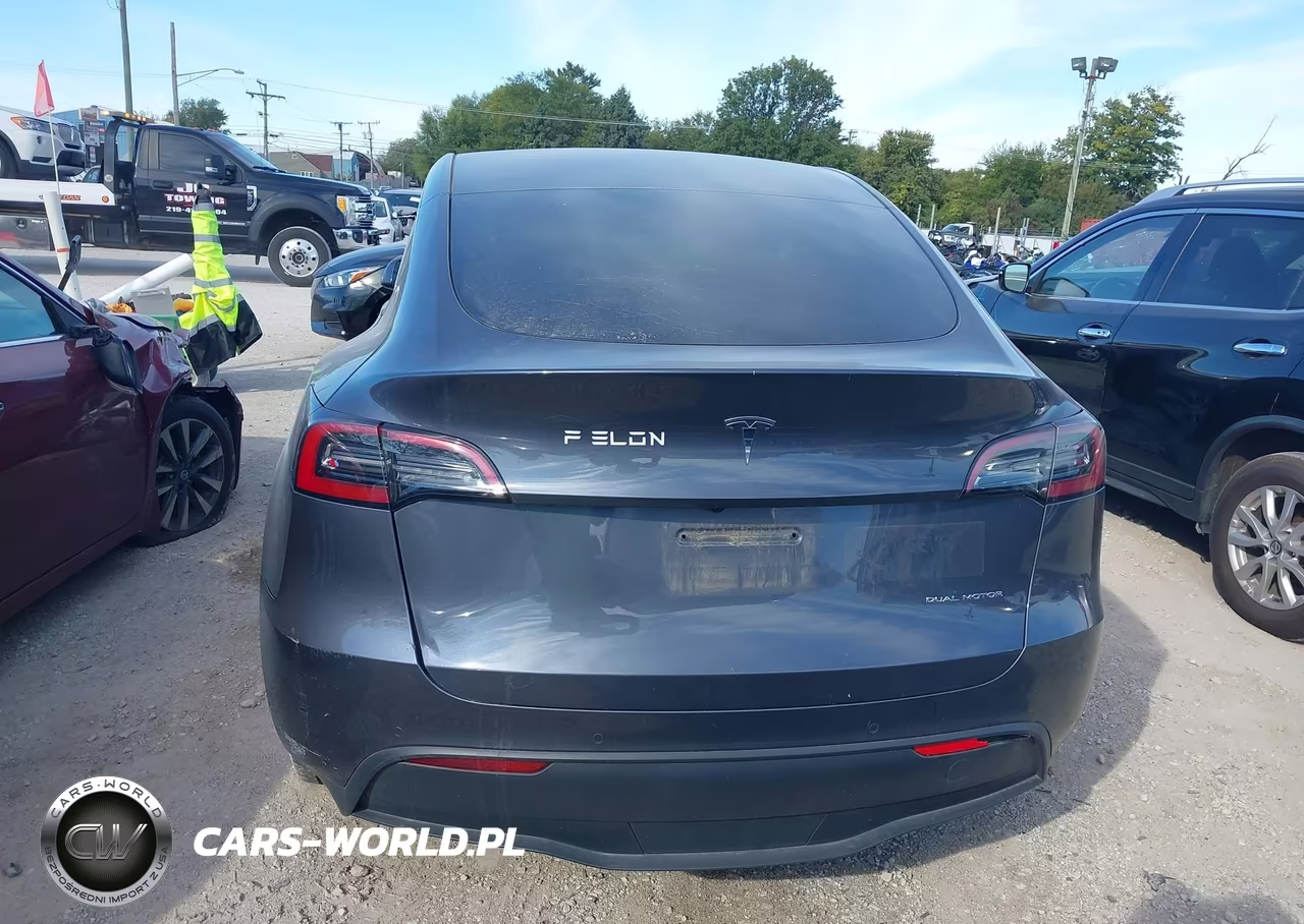 2022 Tesla Model Y Long Range Dual Motor All-Wheel Drive VIN:7SAYGDEE3NA009827 - 15