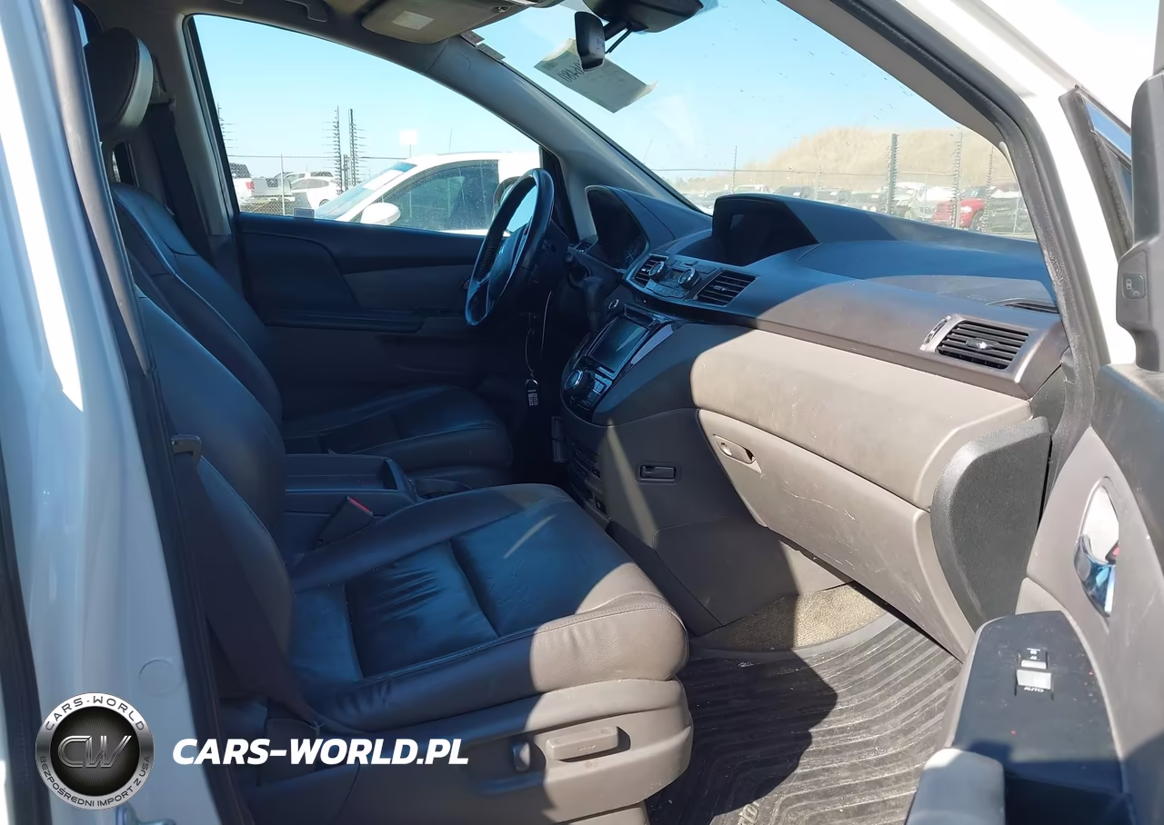 2015 Honda Odyssey Touring-Touring Elite VIN:5FNRL5H96FB122791 - 5