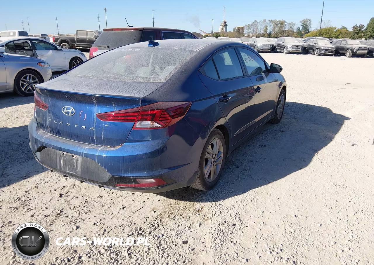 2020 Hyundai Elantra Sel VIN:5NPD84LF2LH593014 - 4
