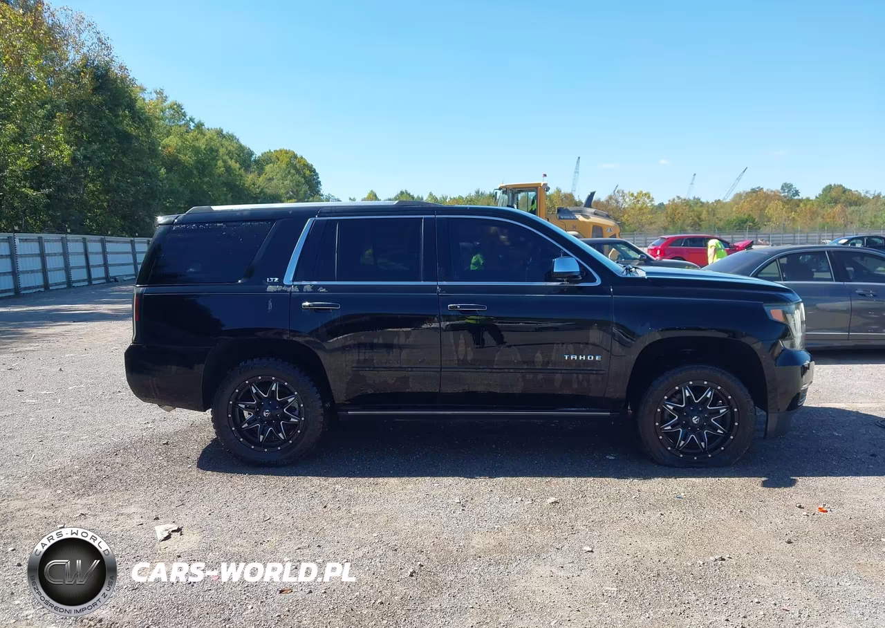 2015 Chevrolet Tahoe Ltz VIN:1GNSKCKC3FR720769 - 13