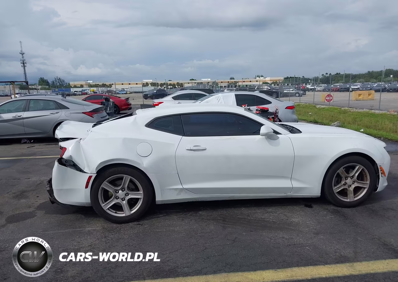 2017 Chevrolet Camaro 1Lt VIN:1G1FB1RX0H0131556 - 13