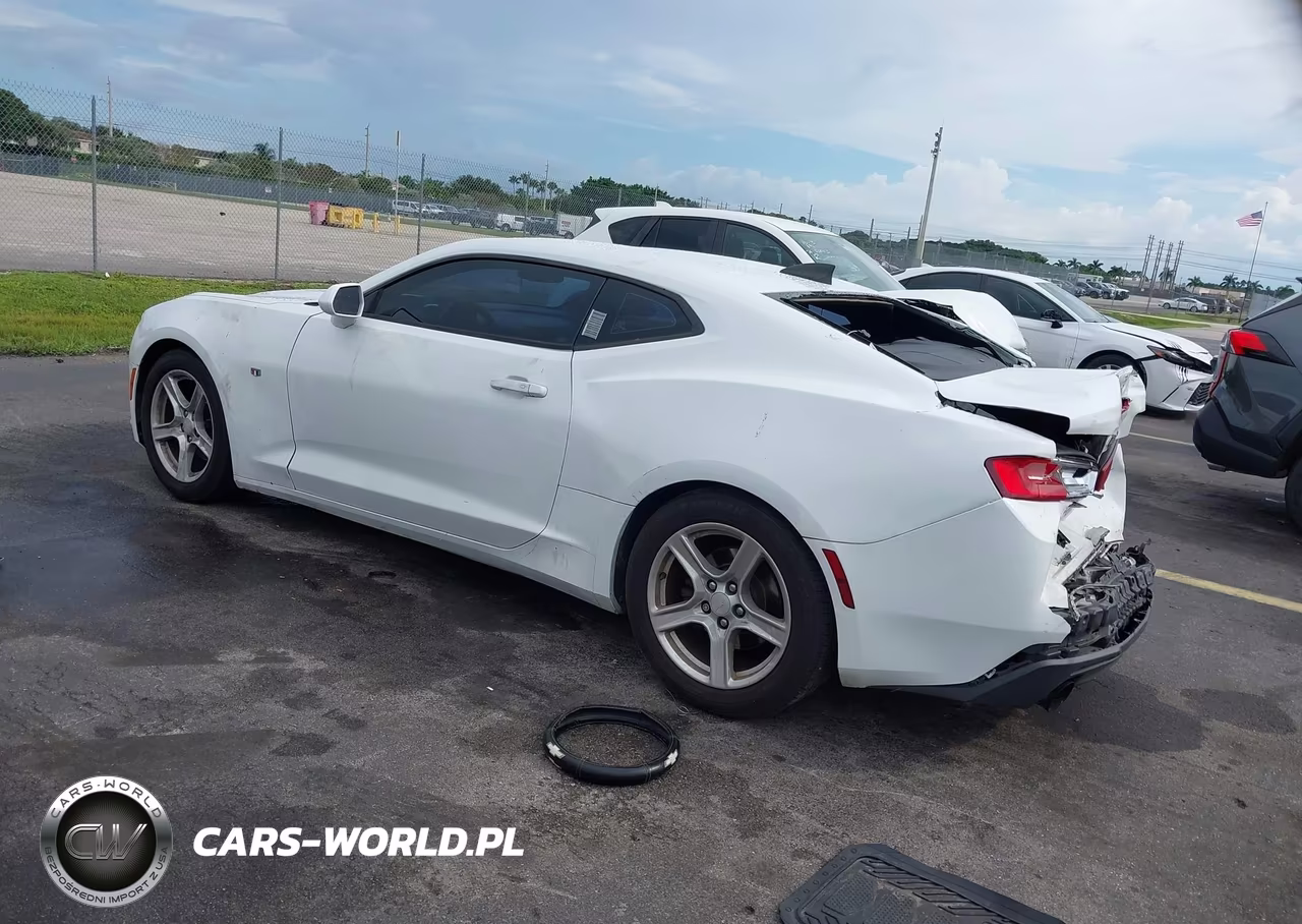2017 Chevrolet Camaro 1Lt VIN:1G1FB1RX0H0131556 - 3