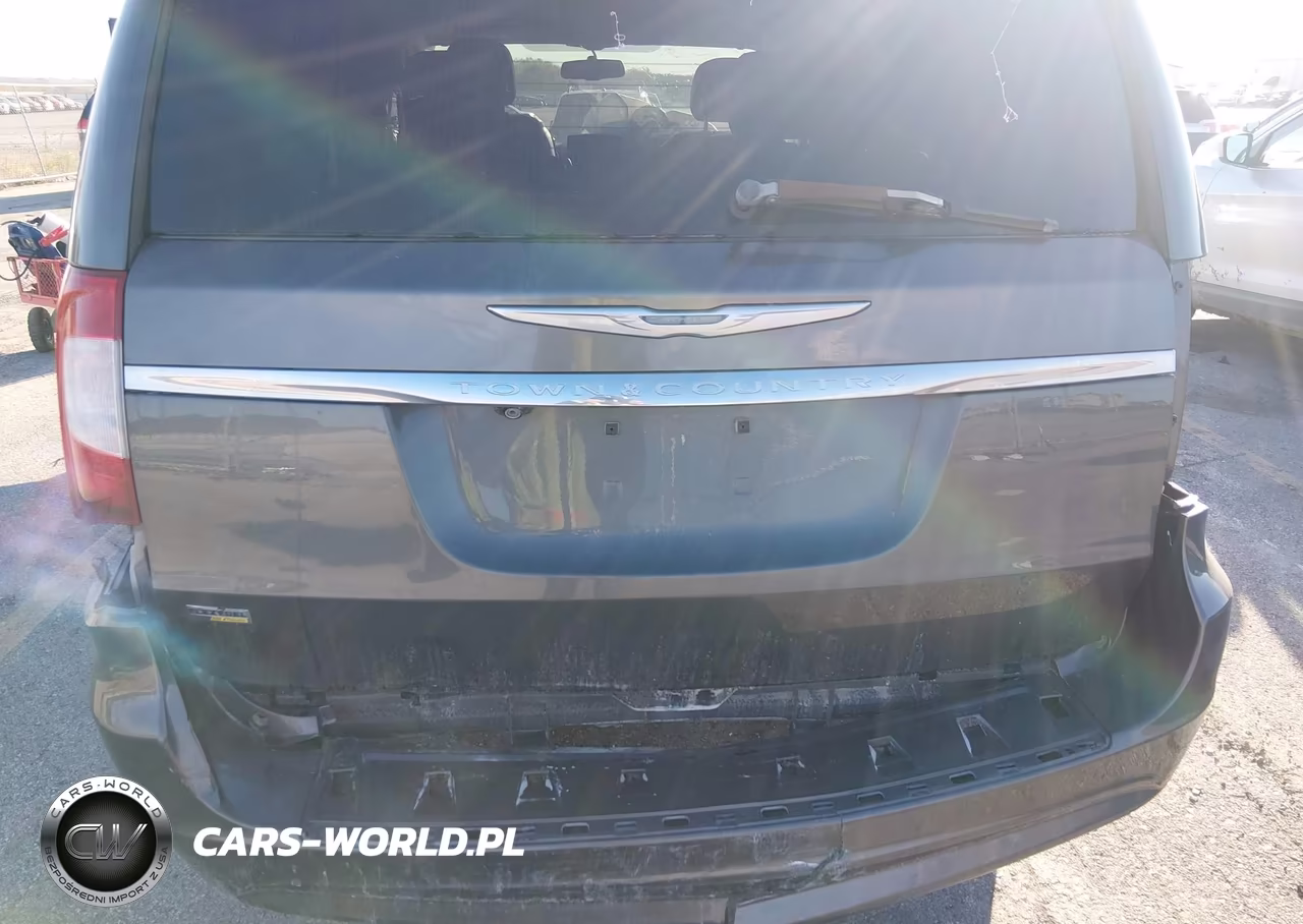 2015 Chrysler Town & Country Touring VIN:2C4RC1BG3FR577392 - 6
