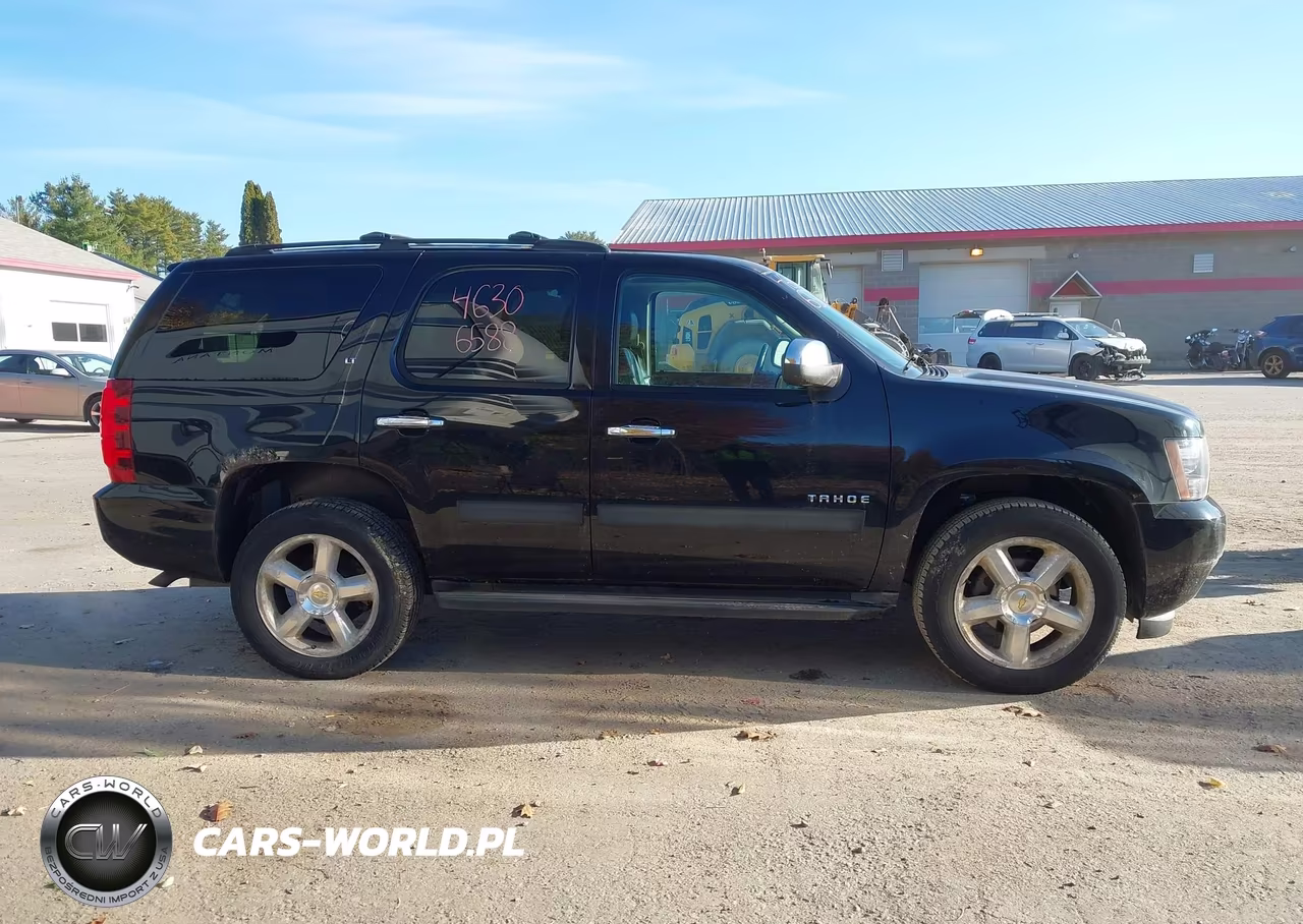 2013 Chevrolet Tahoe Lt VIN:1GNSKBE00DR356982 - 13