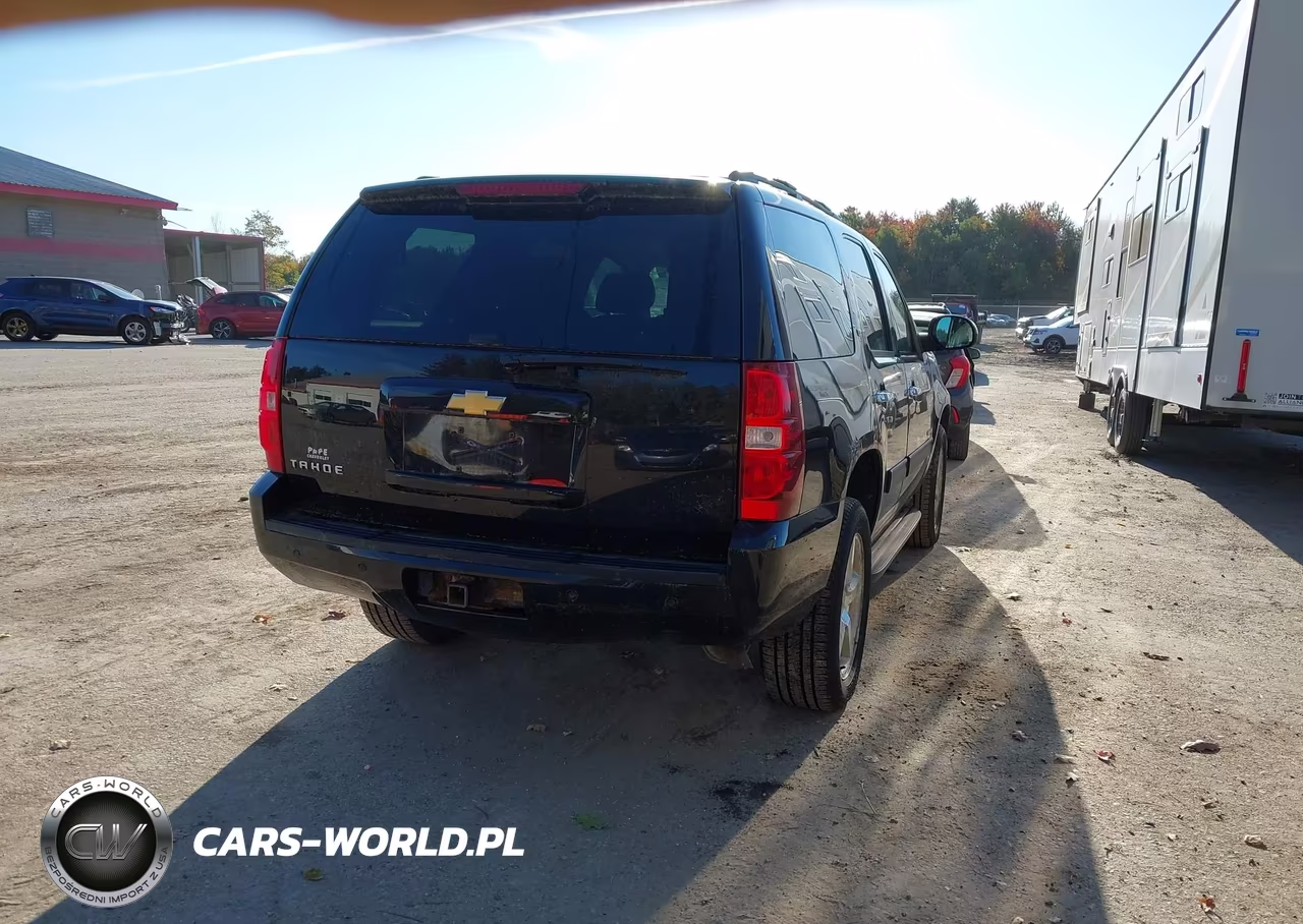 2013 Chevrolet Tahoe Lt VIN:1GNSKBE00DR356982 - 4