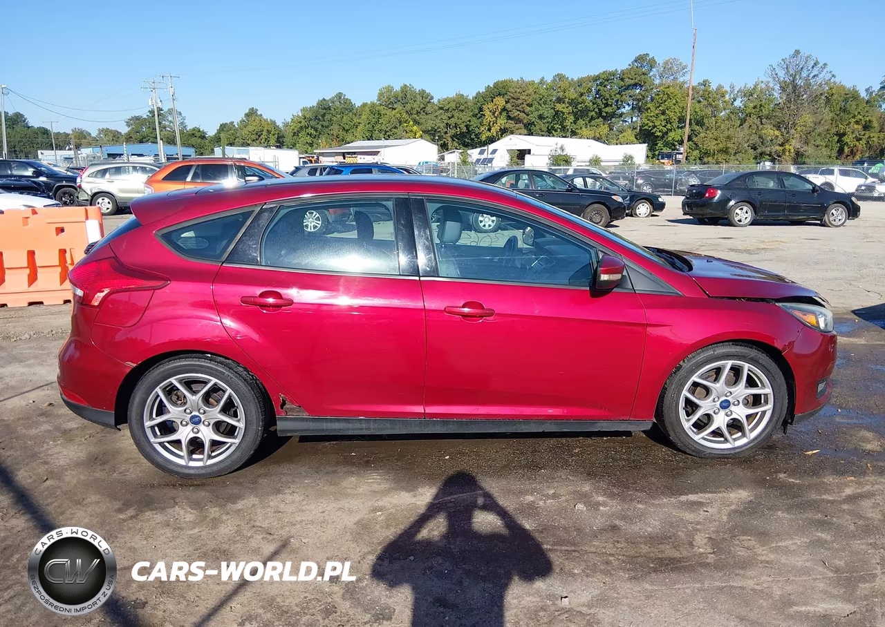 2015 Ford Focus Se VIN:1FADP3K27FL373501 - 13