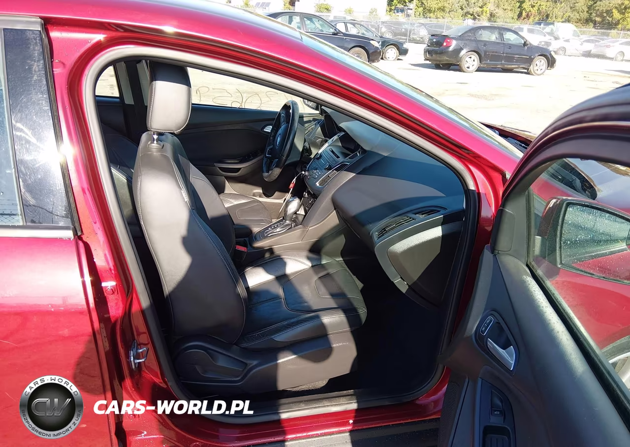 2015 Ford Focus Se VIN:1FADP3K27FL373501 - 5