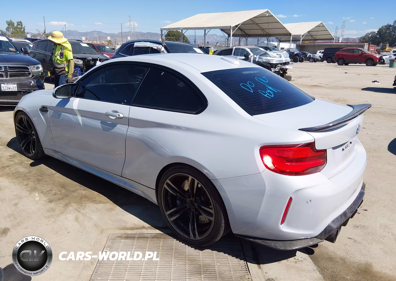 BMW M2 VIN:WBS2U7C00M7G44575 - 3