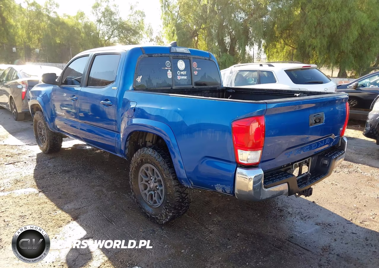 2017 Toyota Tacoma Sr5 V6 VIN:3TMAZ5CN2HM050857 - 3