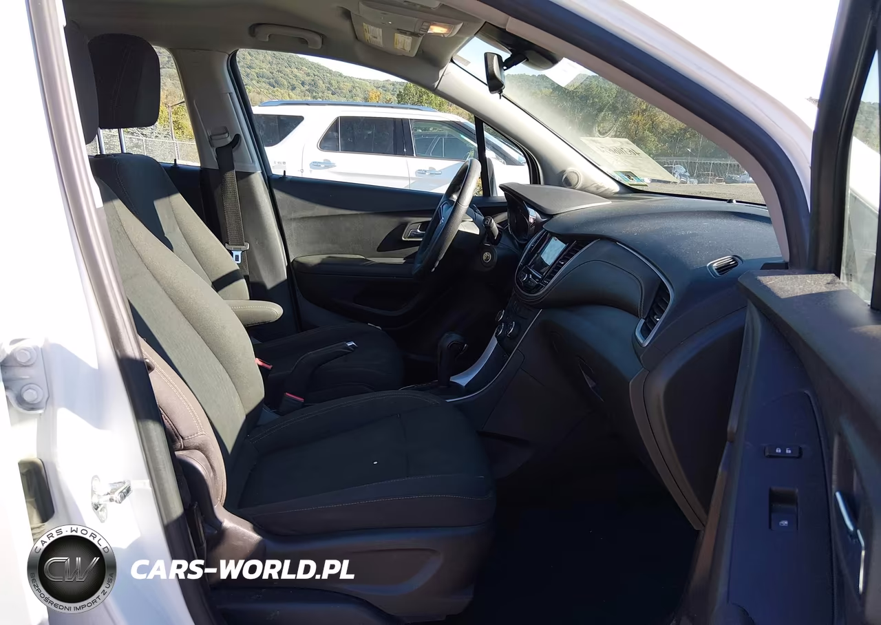 2018 Chevrolet Trax Ls VIN:KL7CJNSB9JB584911 - 5