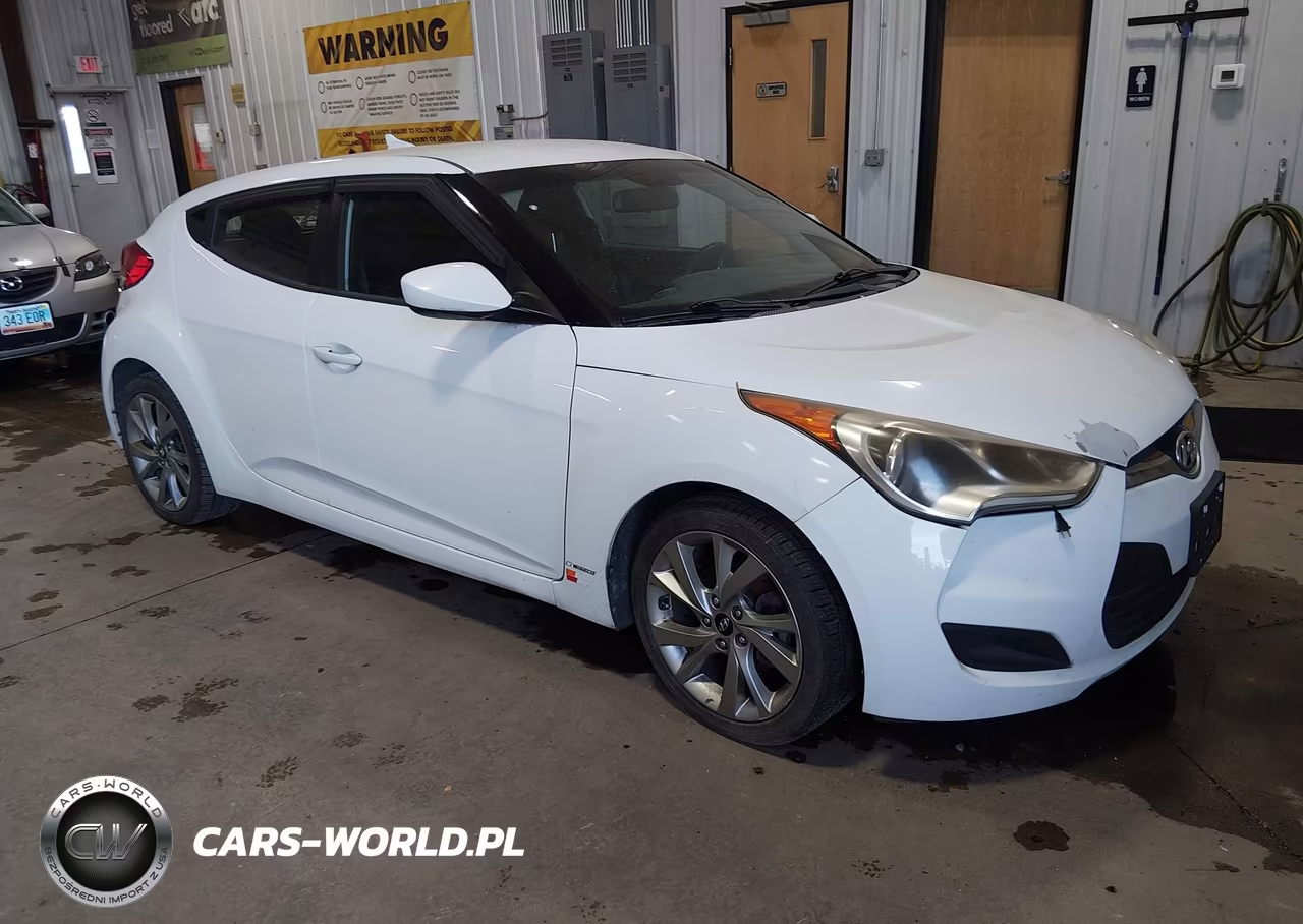2016 Hyundai Veloster VIN:KMHTC6AD5GU277587 - 1