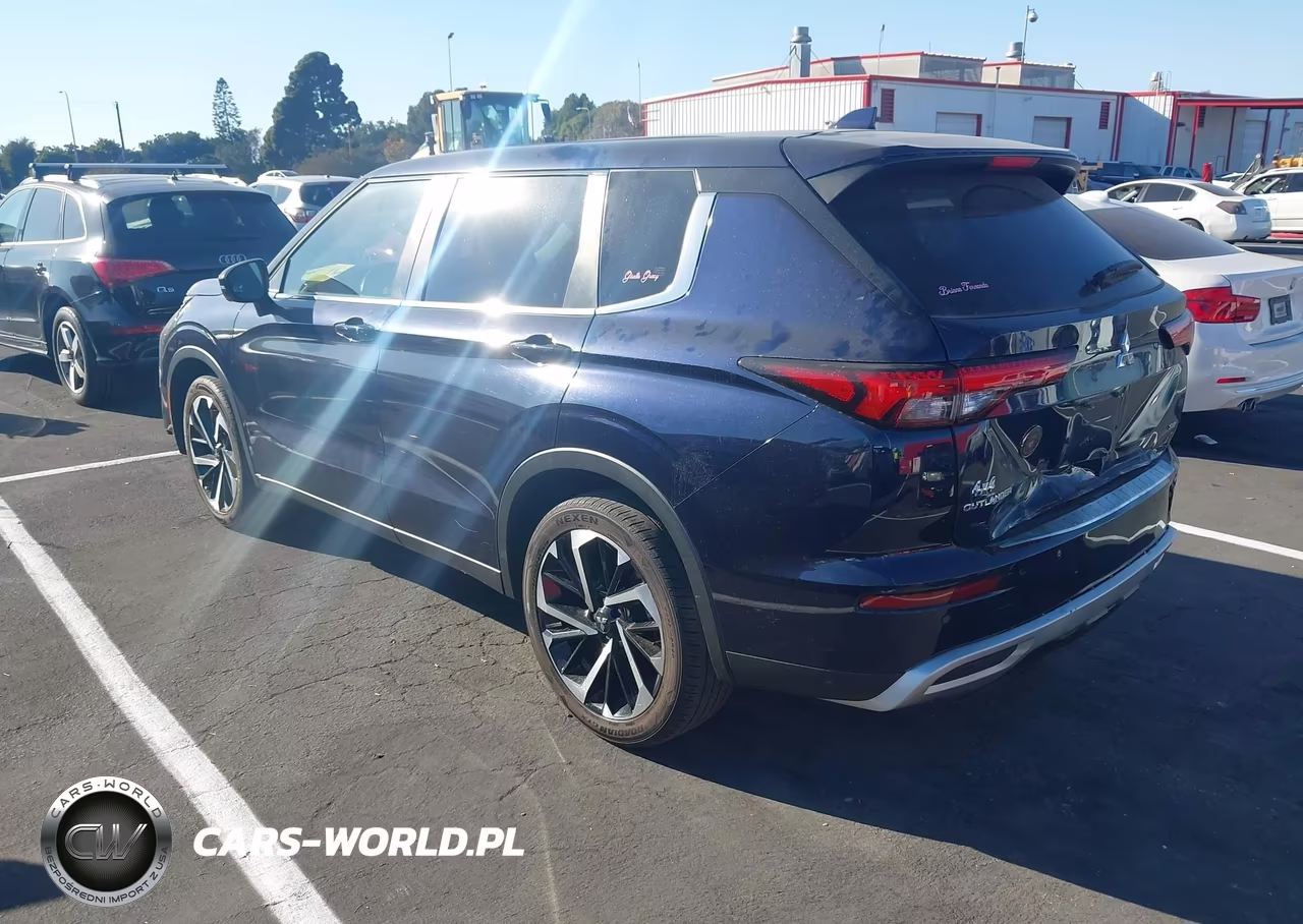 2022 Mitsubishi Outlander Black Edition S-Awc-Se 2.5 S-Awc-Se Launch Edition S-Awc VIN:JA4J4UA88NZ080486 - 3