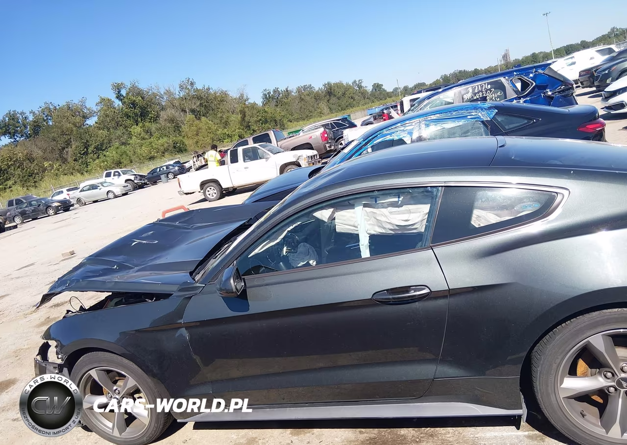2016 Ford Mustang V6 VIN:1FA6P8AM3G5240863 - 15