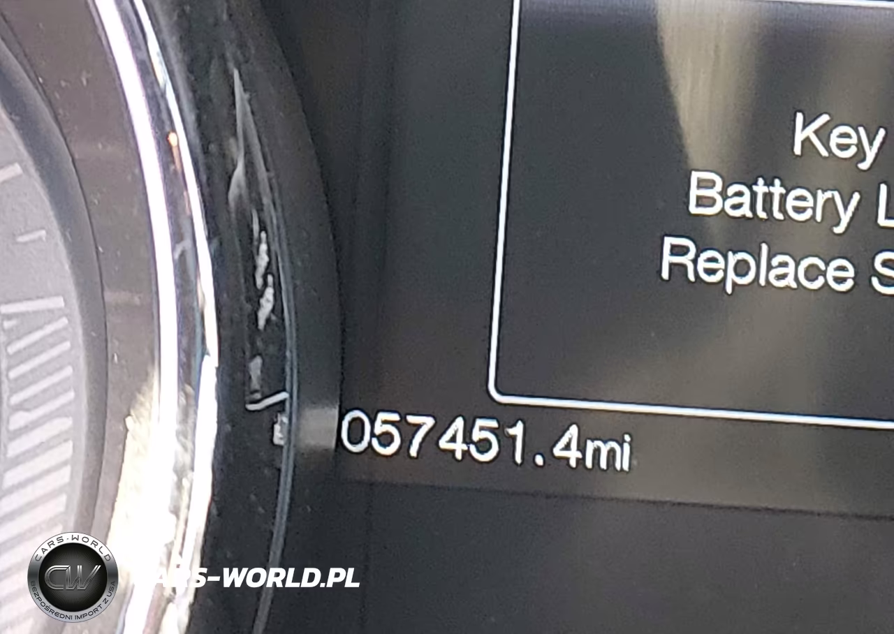2016 Ford Mustang V6 VIN:1FA6P8AM3G5240863 - 16