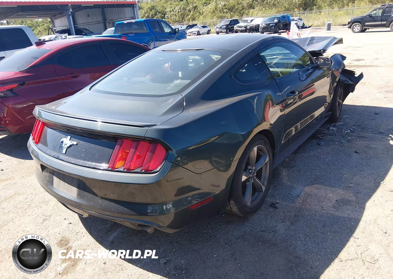 2016 Ford Mustang V6 VIN:1FA6P8AM3G5240863 - 4