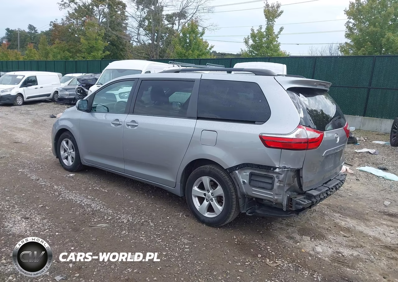 2016 Toyota Sienna Le 8 Passenger VIN:5TDKK3DC4GS755393 - 3