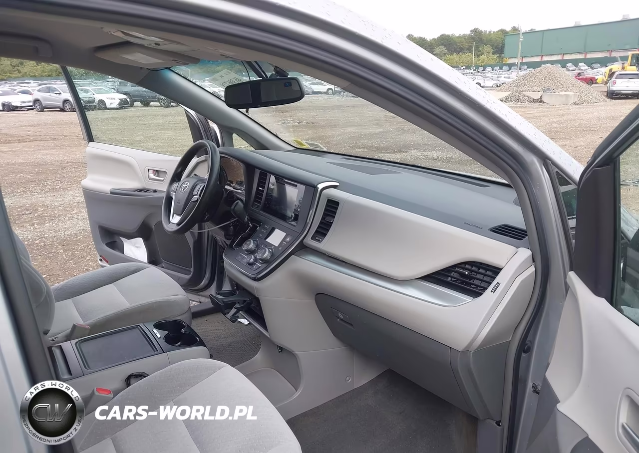 2016 Toyota Sienna Le 8 Passenger VIN:5TDKK3DC4GS755393 - 5
